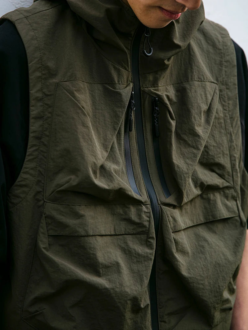  Hooded Utility Vest